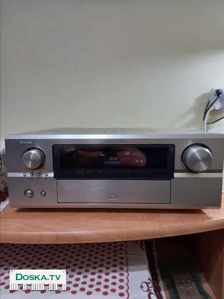 В идеальном состоянии даётся 2 пульта к нему