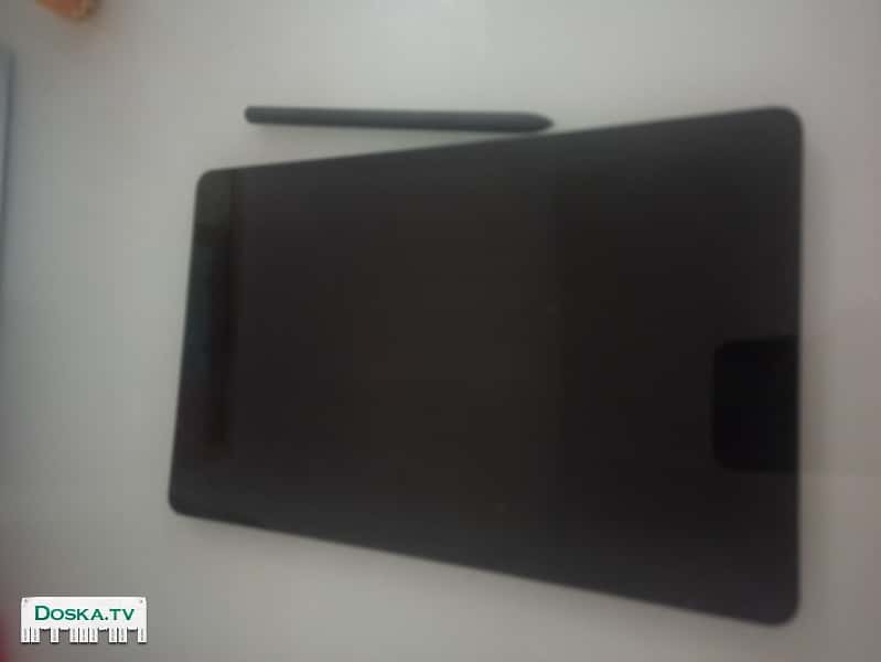 64gb.  Вместе с симкой. Самовызов.  Торг уместен. Единственное