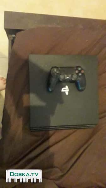 Sony Playstation 4 Pro , в хорошем состоянии , +