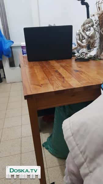 Срочно самовывоз стол. настоящее дерево 75*117 . хорошее состояние.