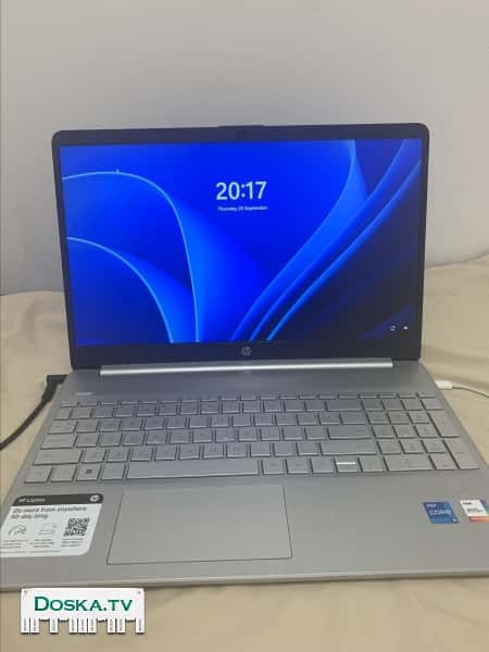 ноутбук HP Покупала месяц назад,все чеки, коробка и гарантия есть.