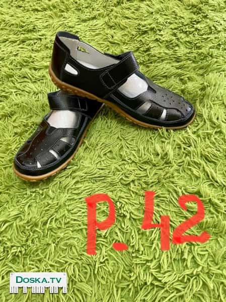 Новые, р.42, для ноги с проблемной косточкой.