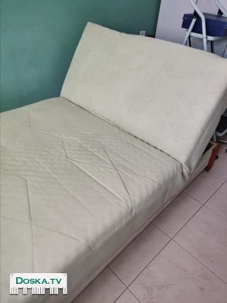 В Холоне срочно,ОТДАМ ДАРОМ !!! Кровать 120/200. С большим ящиком