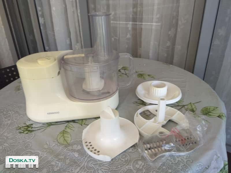 Кухонный комбайн Кенвуд     FP101T 300 w
