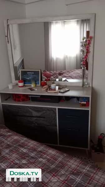 Спальня итальянской фирмы Valentino, кровать 200/160 вместе с матрасом, две