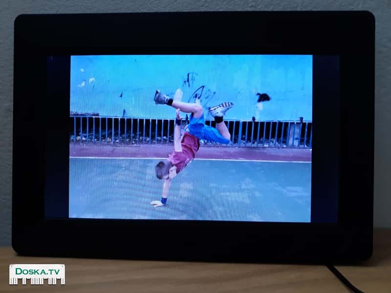 Цифровая фоторамка Digma 10.1" PF-1033 IPS 1280x800, черный, USB 2.0/SD/SDHC/MMC,