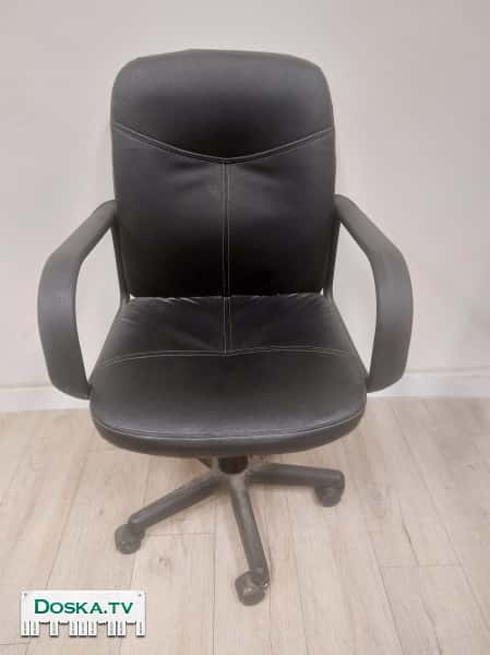 ОПТОМ ПРОДАЮТЬСЯ СТУЛЬЯ, СТОЛЫ, МАНИТОРЫ, КЛАВИАТУРЫ.