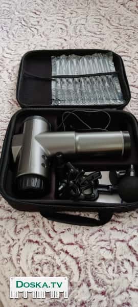 Массажёр мощный. 6 насадок. В чемоданчике 20×25см.