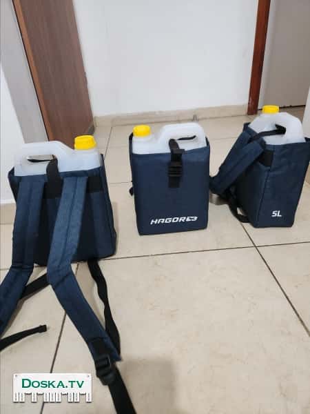 Канистра для воды 5 литров в чехле-рюкзаке.