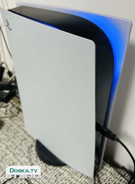 Продаю PlayStation 5 совсем комплектом VR очки контроллеры для очков