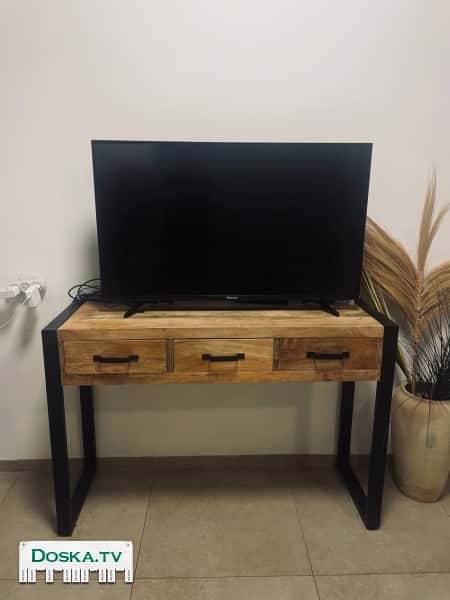 телевизор (smart)  Размер Размер 100 см в длину, 55