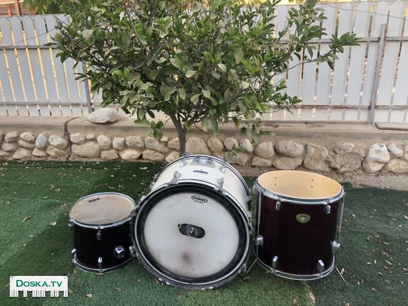 Ударные (3 барабана), состояние удовлетворительное, необходим небольшой ремонт - замена