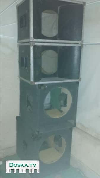 в хорошие, добрые руки 2 басовых динамика.номинал 750ватт. 15инч. колонки