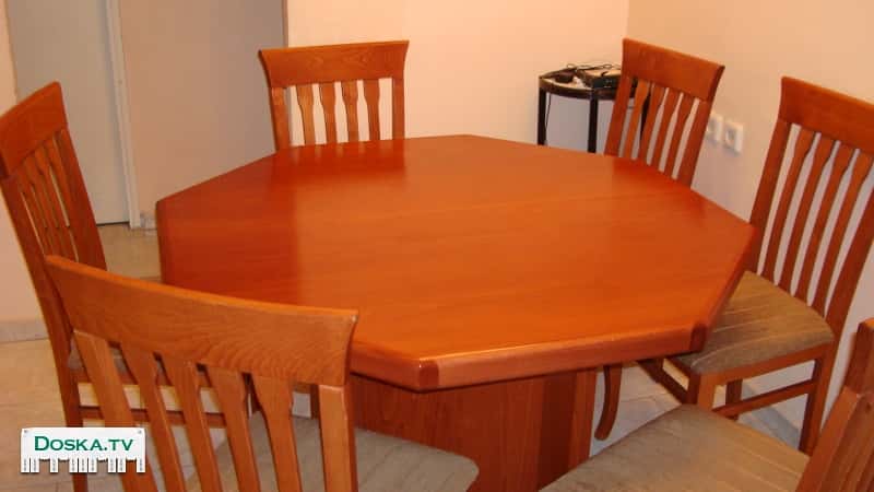 Стол раскладной из чистого дерева, цвет "вишня". В собранном виде