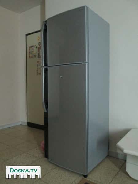 холодильник шарп 2009 года цвет серый металлик, обьем 339 л.