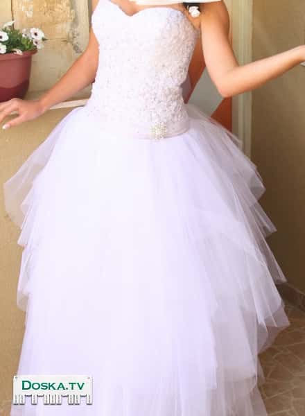 Красивое нежное платье, на высокую девушку,до 180 см. от украинского