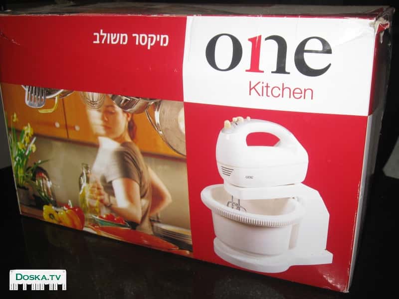 Блендер со сменными насадками и вращающейся миской. Может использоваться как