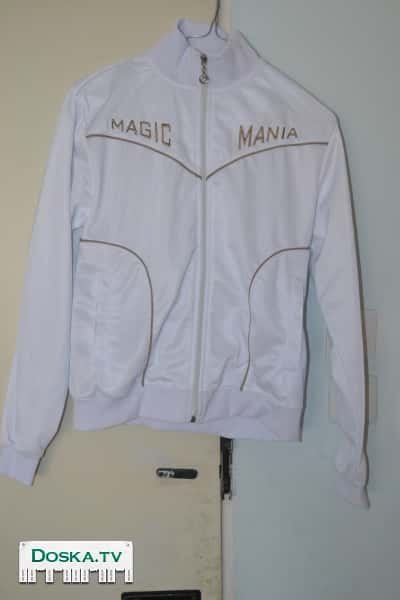 Распродажа женских вещей за символическую стоимость! Имеется на выбор: два