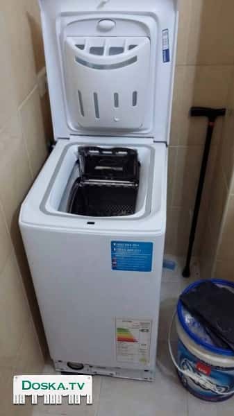 стиральная машинка INDESIT, компактная и надежная. Была в использовании меньше