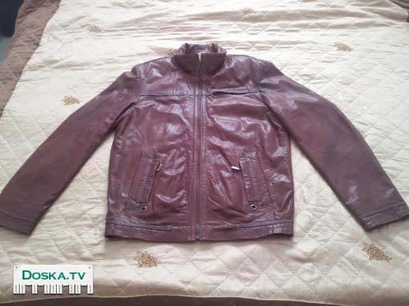 Мужская кожаная куртка, 48 р-р, привезена из Турции, новая. Подклад