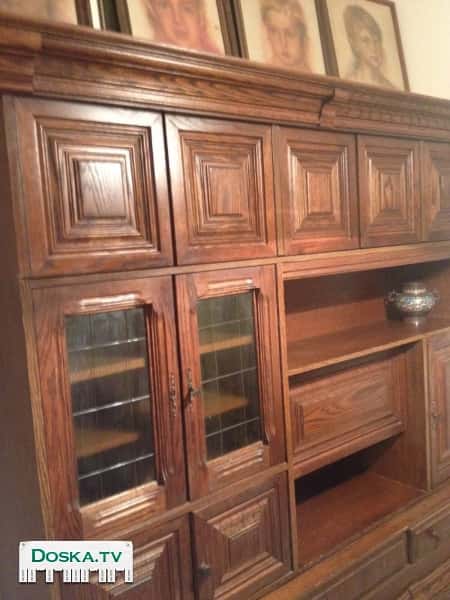 Буфет для посуды, производство Голандия. В отличном состоянии размер ВШ/190х188см.