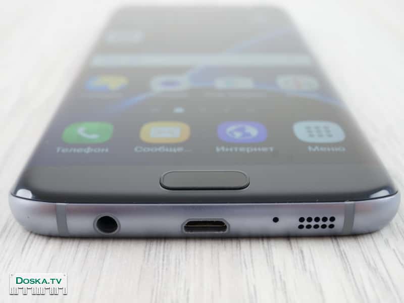 Самсунг с 7 эдж серебристый, как новый не царапины.