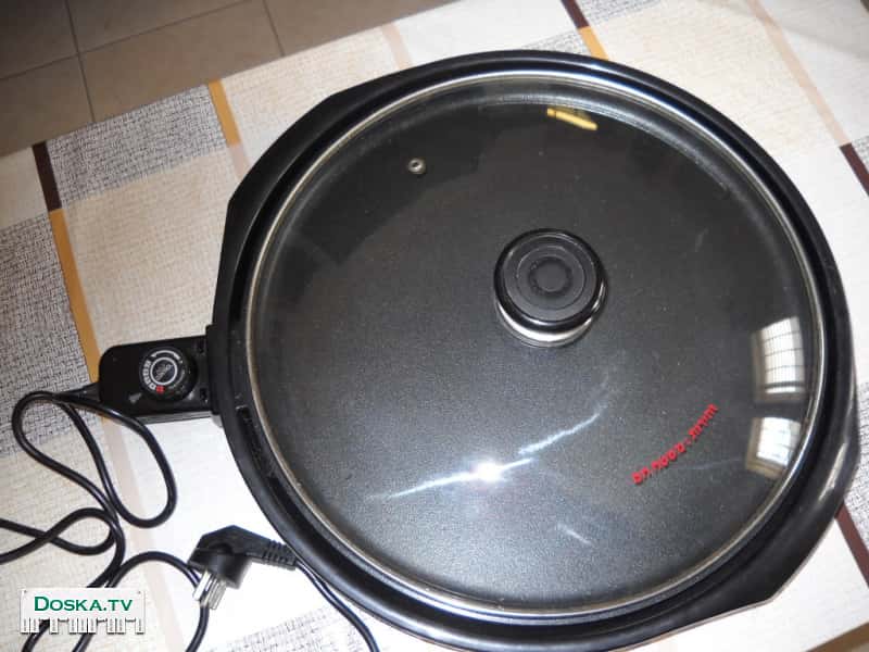 электро сковорода. Мощность 1300W. Диаметр рабочей поверхности 380мм. Терморегулятор температуры.