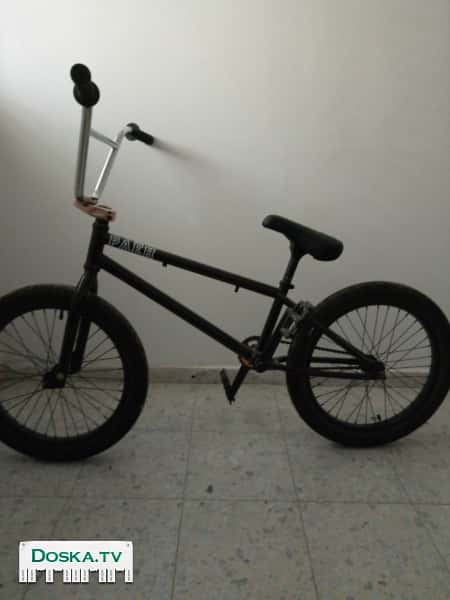 велосипед bmx, колёса 20 дюймов, состояние как новый, защита, замок,