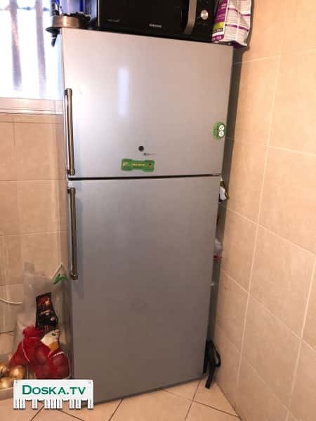 Холодильник в отличном состоянии на 500 л. Использовался полтора года.