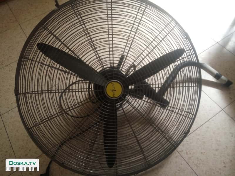 Вентилятор 230W Profxene, модель FB65.Возможна доставка.