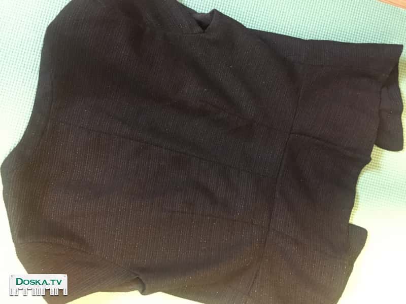 Нарядный жакет с блестящими нитями, состояние нового, хорошо смотрится с