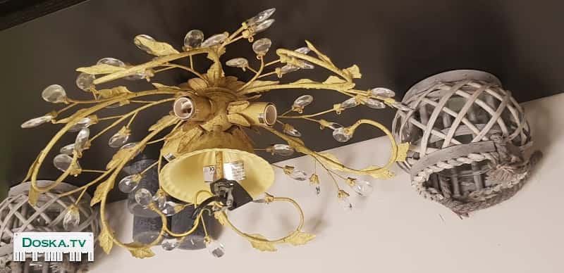 Люстра в прекрасном состоянии