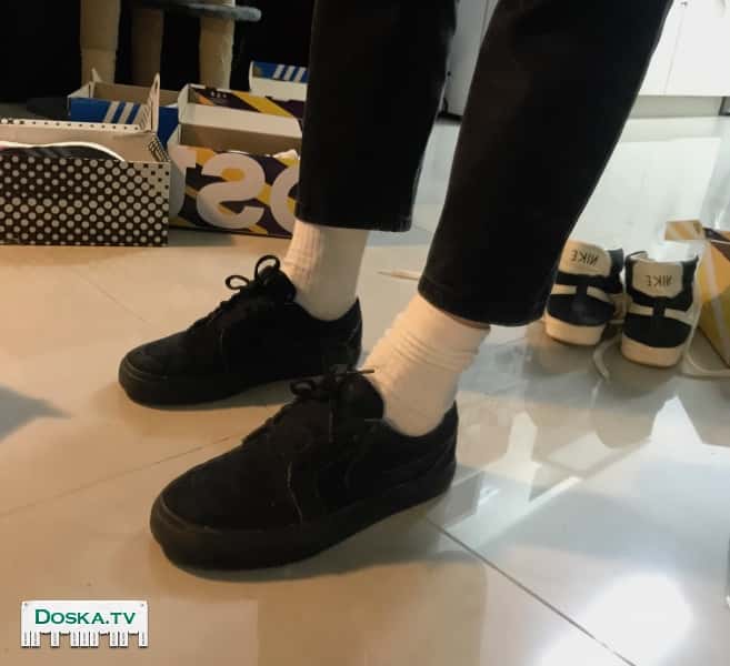 Удобные и стильные найки, в прекрасном состоянии 38р(24см) Материал