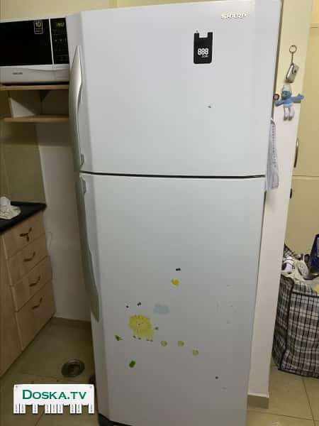 Отличный холодильник . Продажа в связи с переездом .