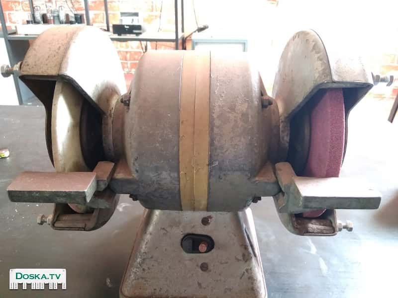 Наждак СССР установлены новые камни В отличном состоянии 220