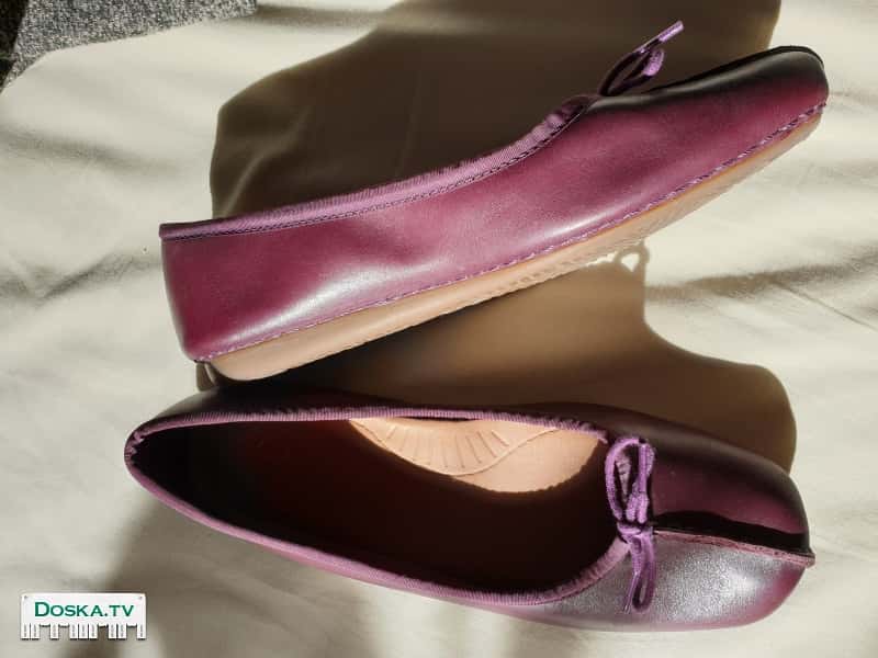 Удобные лёгкие качественные балетки из настоящей кожи от Clarks. Цвет