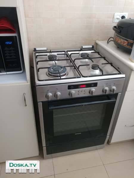 современная плита в отличном состоянии,нероста
