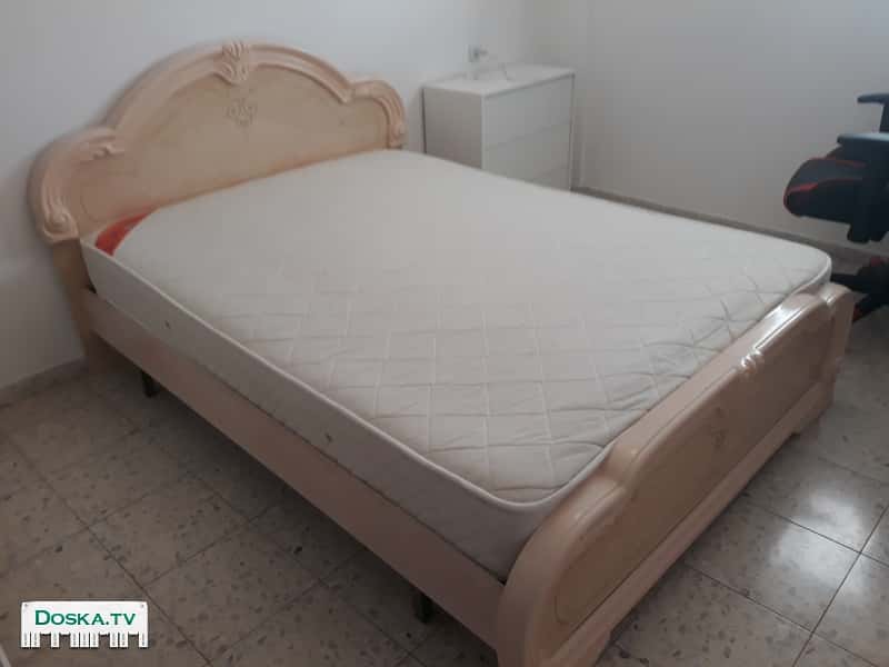 Диваны пр.Бельгия кровать - Италия, жур. столик, 2 кресла и