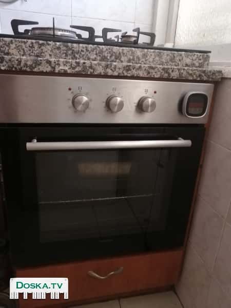 На продажу духовка в использование была 2 года, продаю в