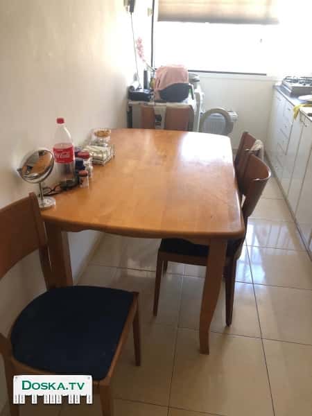 Продаю стол, до 28.05.2023 тк переезд, Стол хороший, есть небольшие