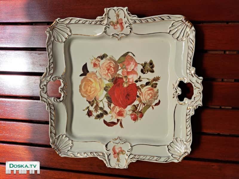 Поднос в очень хорошем состоянии,как новый!