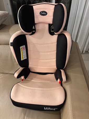 Практически новый бустер в машину!Почти не использовался!