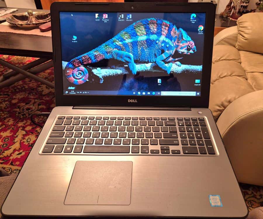 Продается ноутбук DELL 16 инч. Inspiro