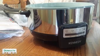 Большая электрическая кастрюля (по принципу мультиварки: программ нет, но выставляется