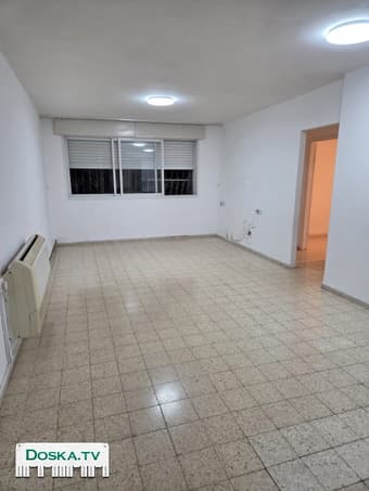 Сдается 3-х комнатная квартира , мазган в каждой комнате ,