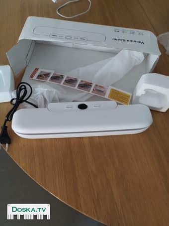 Продаю вакуумный упаковщик-Вакуумизатор домашний упаковщик позволяет увеличить хранение упакованных продуктов