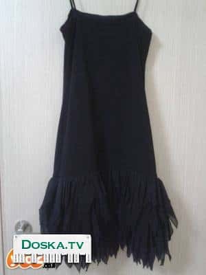 Чёрное нарядное платье, вышитое бисером. Размер M или 36-38.