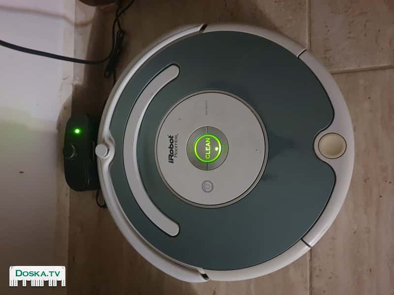 Робот пылесос I-ROBOT в очень хорошем сотоянии. Батарея заменена пол