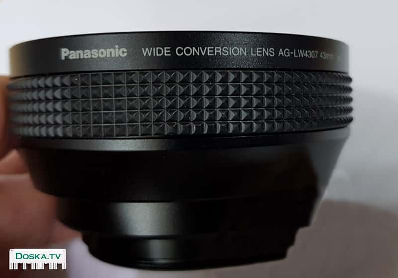 Широкоугольный конверсионный объектив. Диаметр 43 мм для расширения угла съемки.