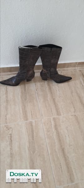 Полусапожки из натуральной кожи 39 размер почти не ношенные